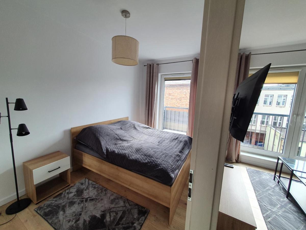 Apartament Skarbowa & Parking 莱什诺 外观 照片
