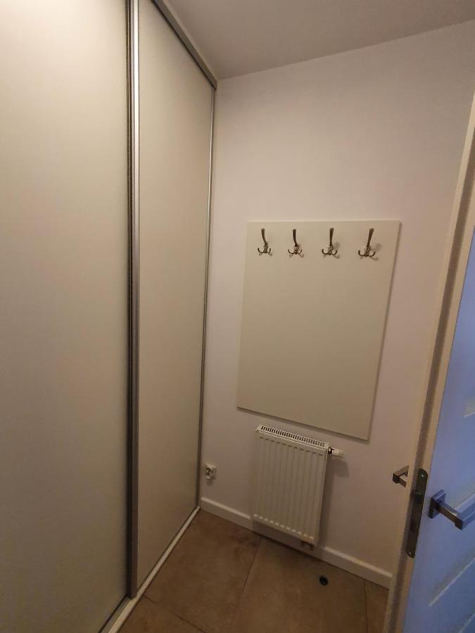 Apartament Skarbowa & Parking 莱什诺 外观 照片