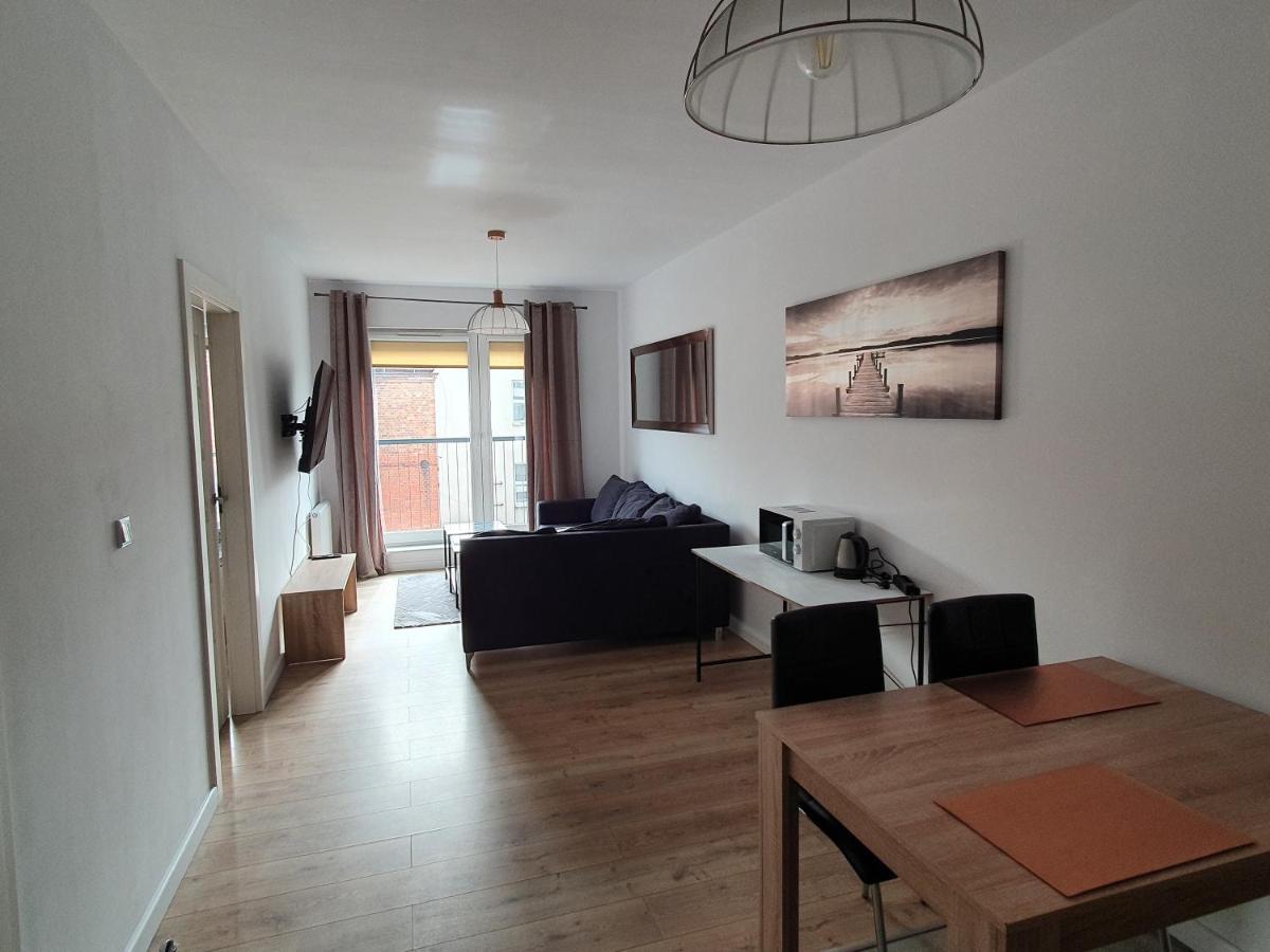 Apartament Skarbowa & Parking 莱什诺 外观 照片