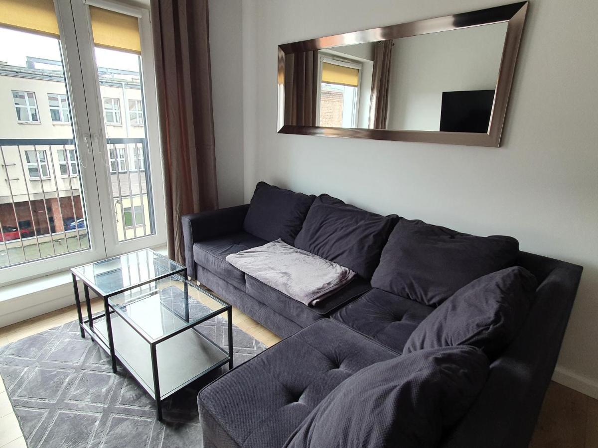 Apartament Skarbowa & Parking 莱什诺 外观 照片